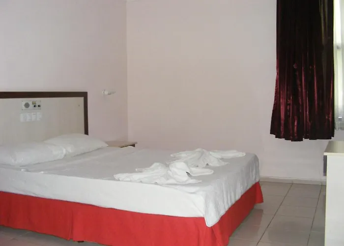 Aparthotel Antik Apart &