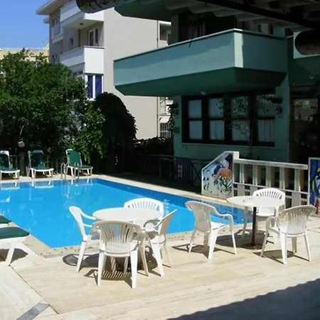 Antik Apart & Aparthotel 2*